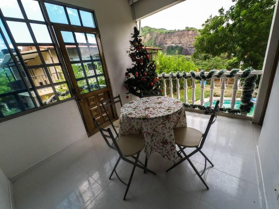 Casa Familiar Y De Descanso Villa Lorenza - Apulo Cund. ภายนอก รูปภาพ